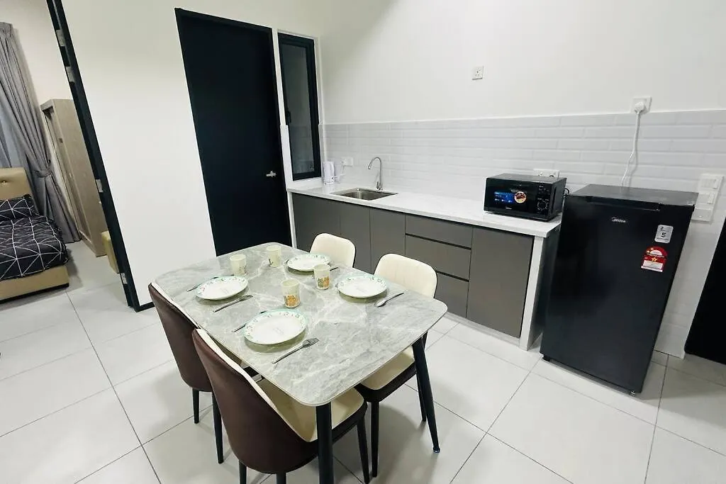 Deluxe Seaview Georgetown Penang @ Comfylux Homestay Jelutong
