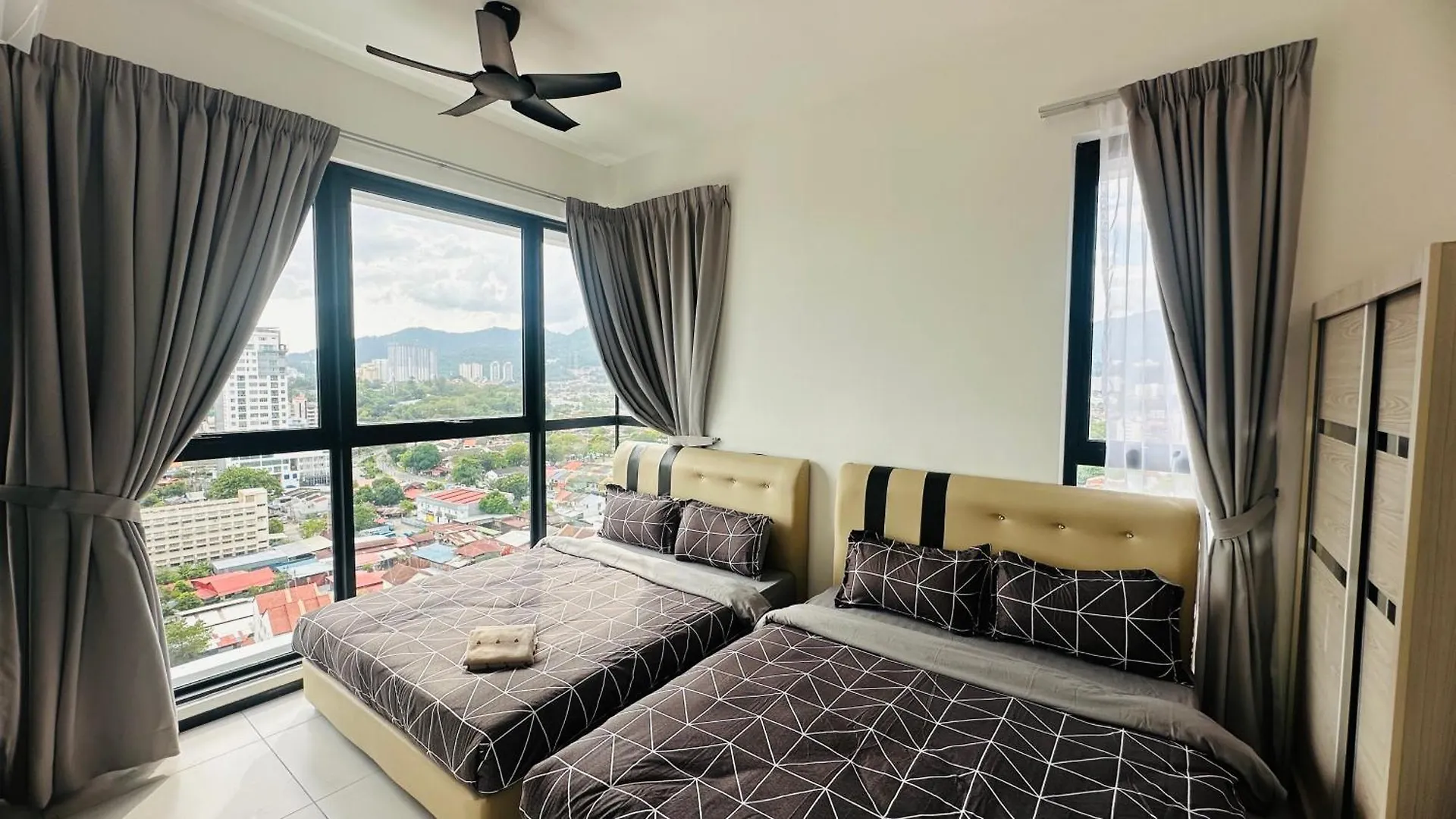 Deluxe Seaview Georgetown Penang @ Comfylux Homestay Jelutong Appartement