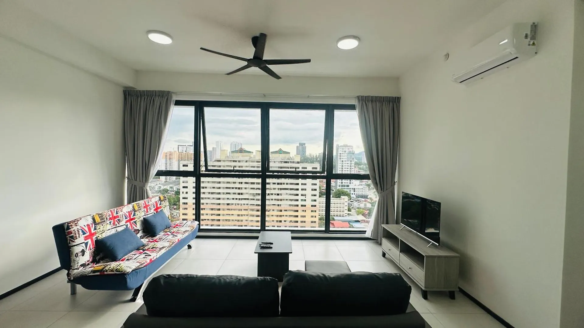 Deluxe Seaview Georgetown Penang @ Comfylux Homestay Jelutong